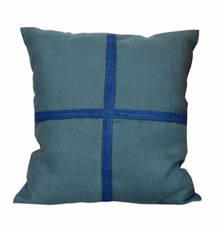 Gối chữ thập màu xanh