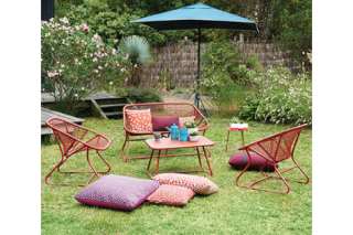 Bàn ngoài trời  fermob sixties tươi tắn