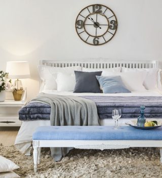 Giường Victoria màu trằng sang trọng hiện đại