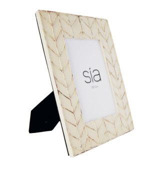 Vega photo frame