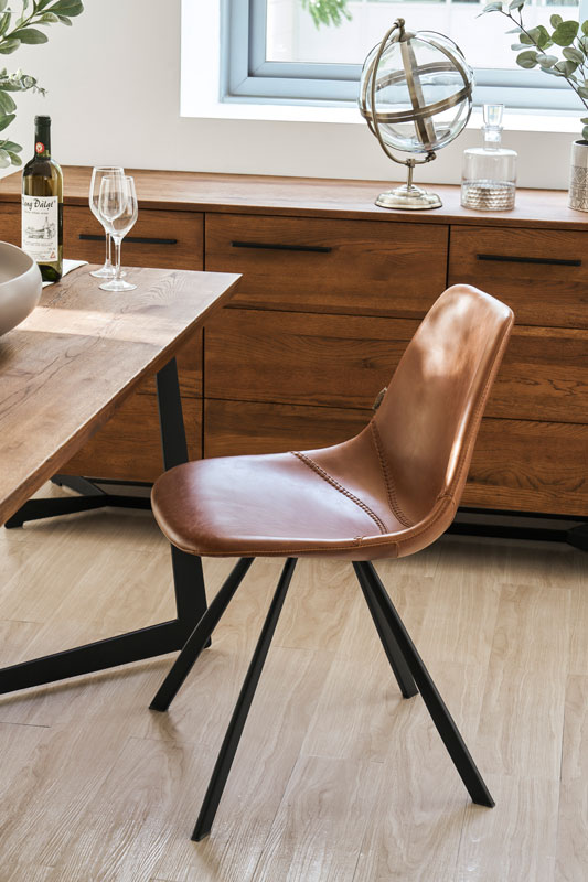 Nhà xinh phòng ăn Jazz gỗ sồi đầm ấm thân mật