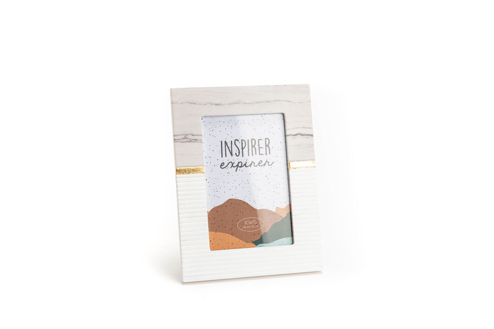 104731-khung-hinh-chalet-s