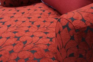 Armchair xoay Jadora cam đỏ họa tiết tặng kèm gối