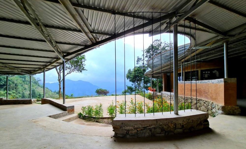 Vật liệu tôn sử dụng trong công trình Trường học Lùng Vải